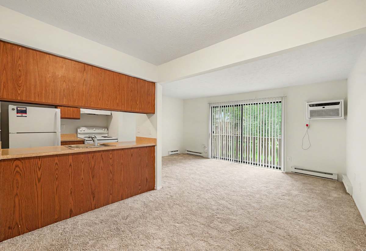 Apartments for Rent in Batavia | Eastgate Woods Apartments